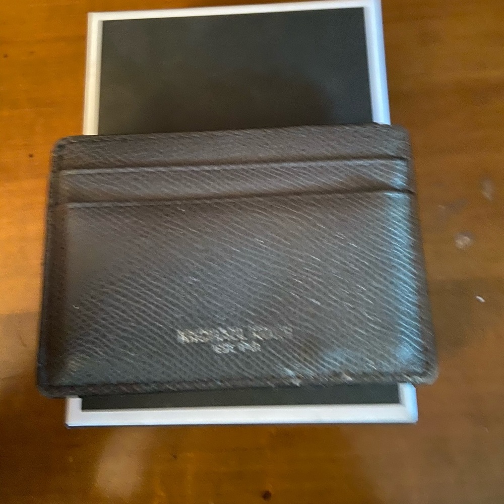 Michael kors wallet